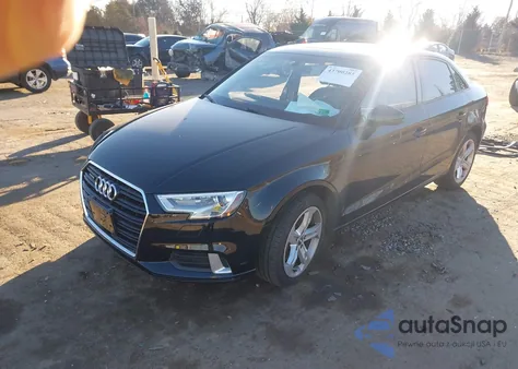 2018 Audi A3 2.0T Premium/2.0T Tech Premium из США, поврежденный, VIN WAUB8GFF8J1008149